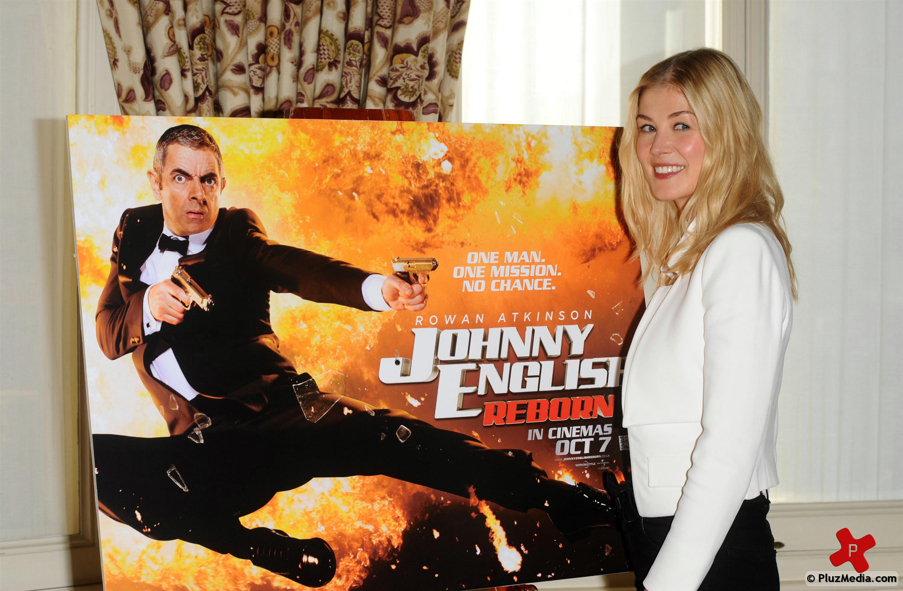 Rosamund Pike at a photocall for the release of Johnny English Reborn | Picture 74944
